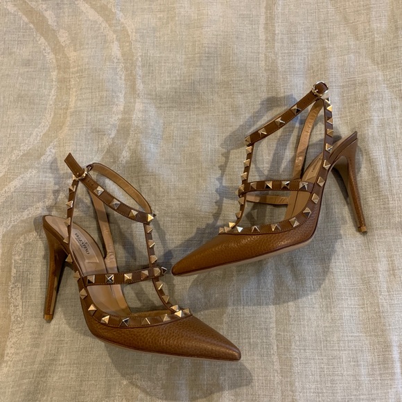 ❌ SOLD ❌      Valentino rockstud pumps - Picture 3 of 8